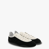 Black white sneaker,side view
