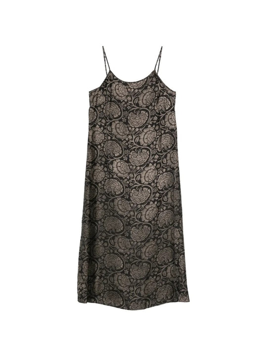 Black dresses, front view