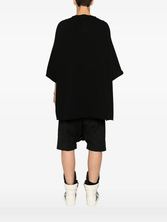 Black t-shirt, full body view