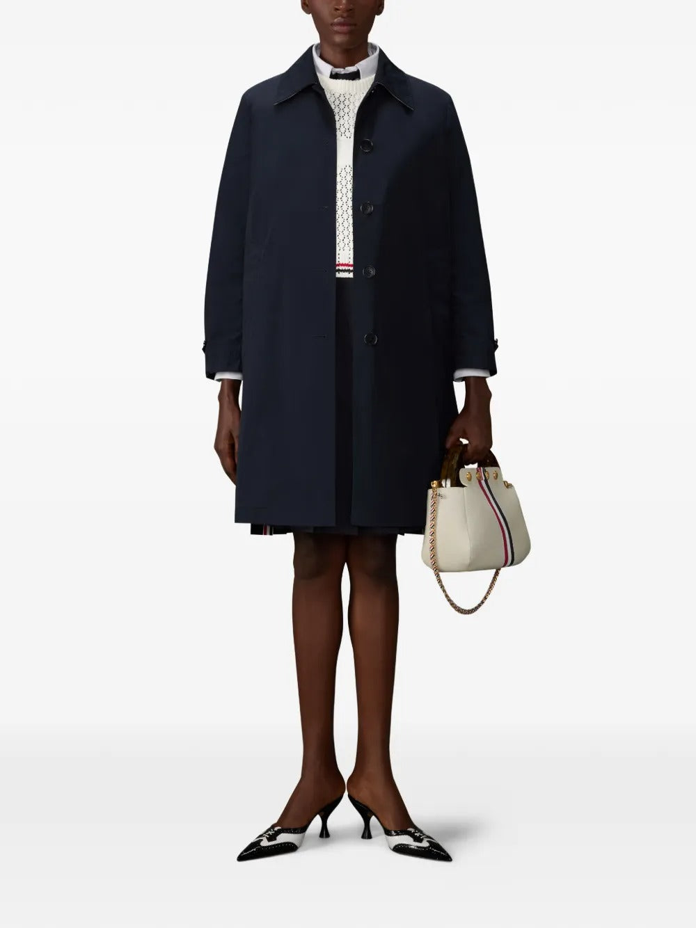 White t-shirt, full body view