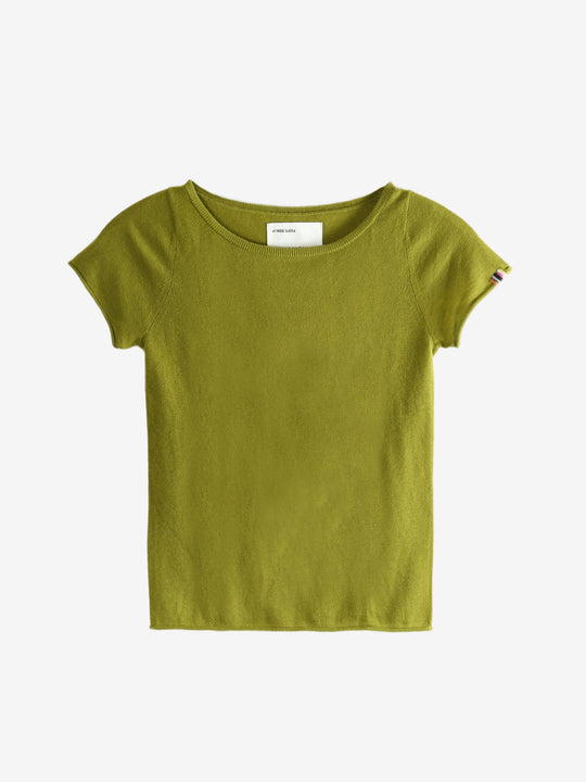 Green t-shirt, front view