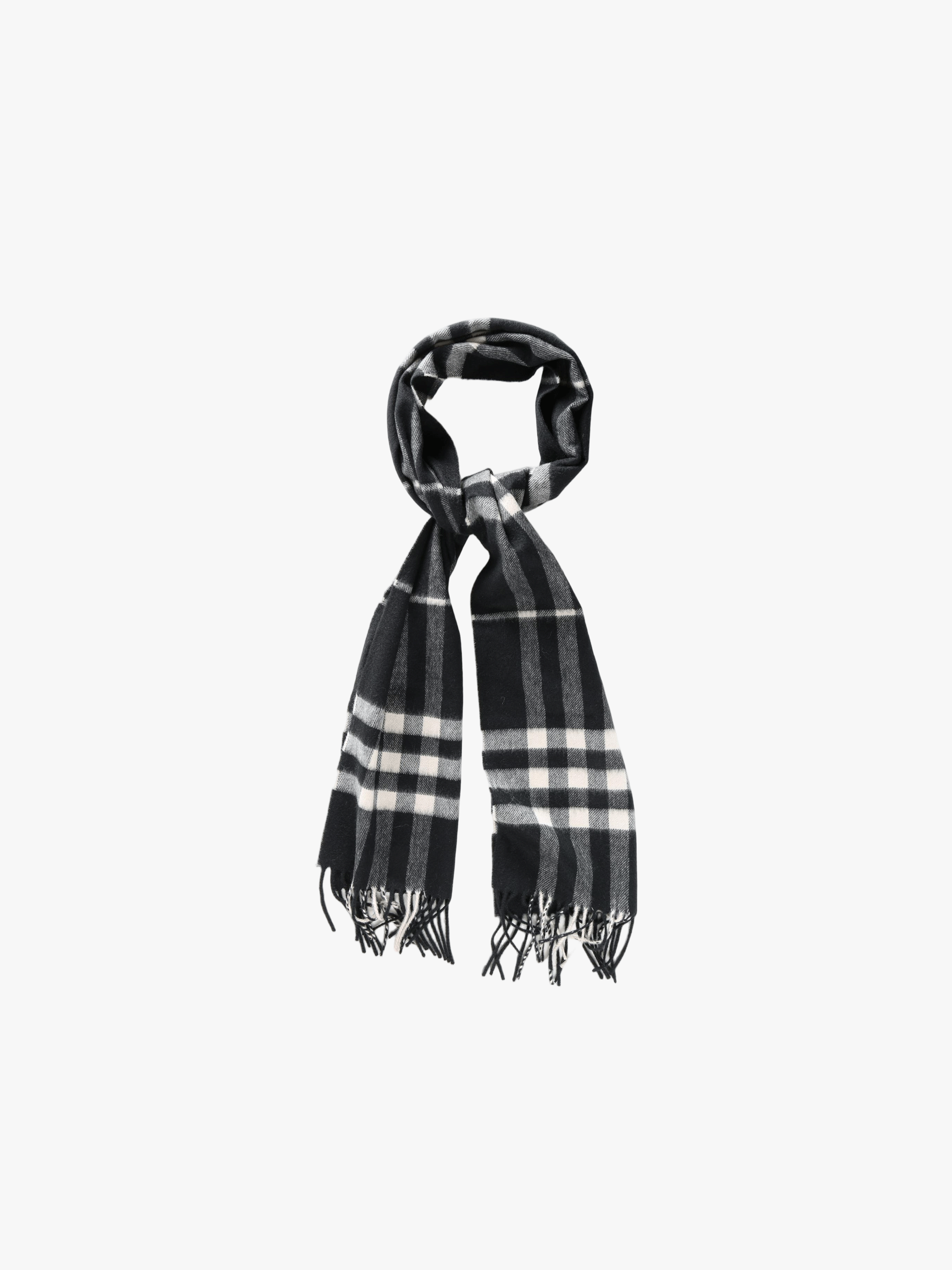 Black scarf, front view