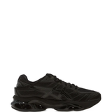 Black shoes, front view