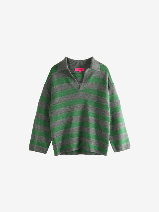 Green shirt, front view