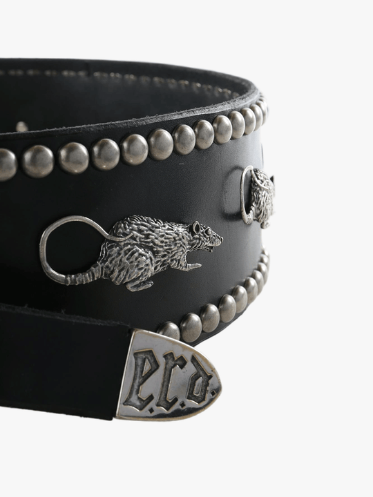Black belt, side view