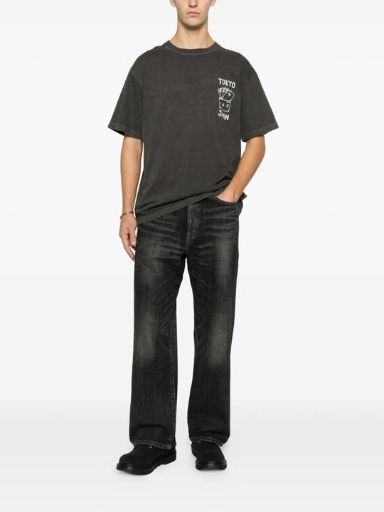 Black pants, full body view