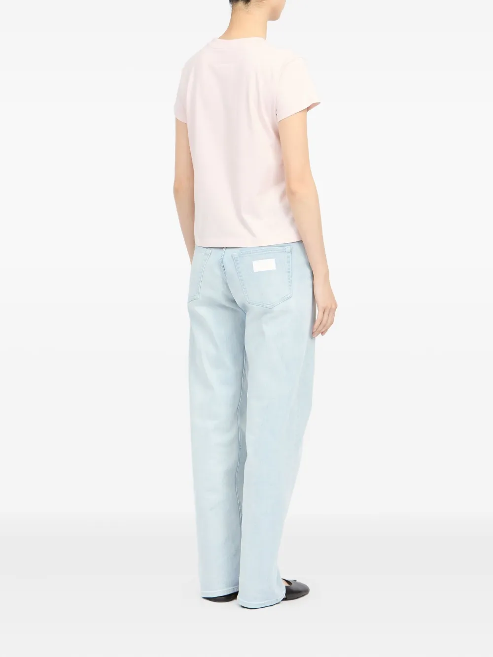 Pink t-shirt,ful body view