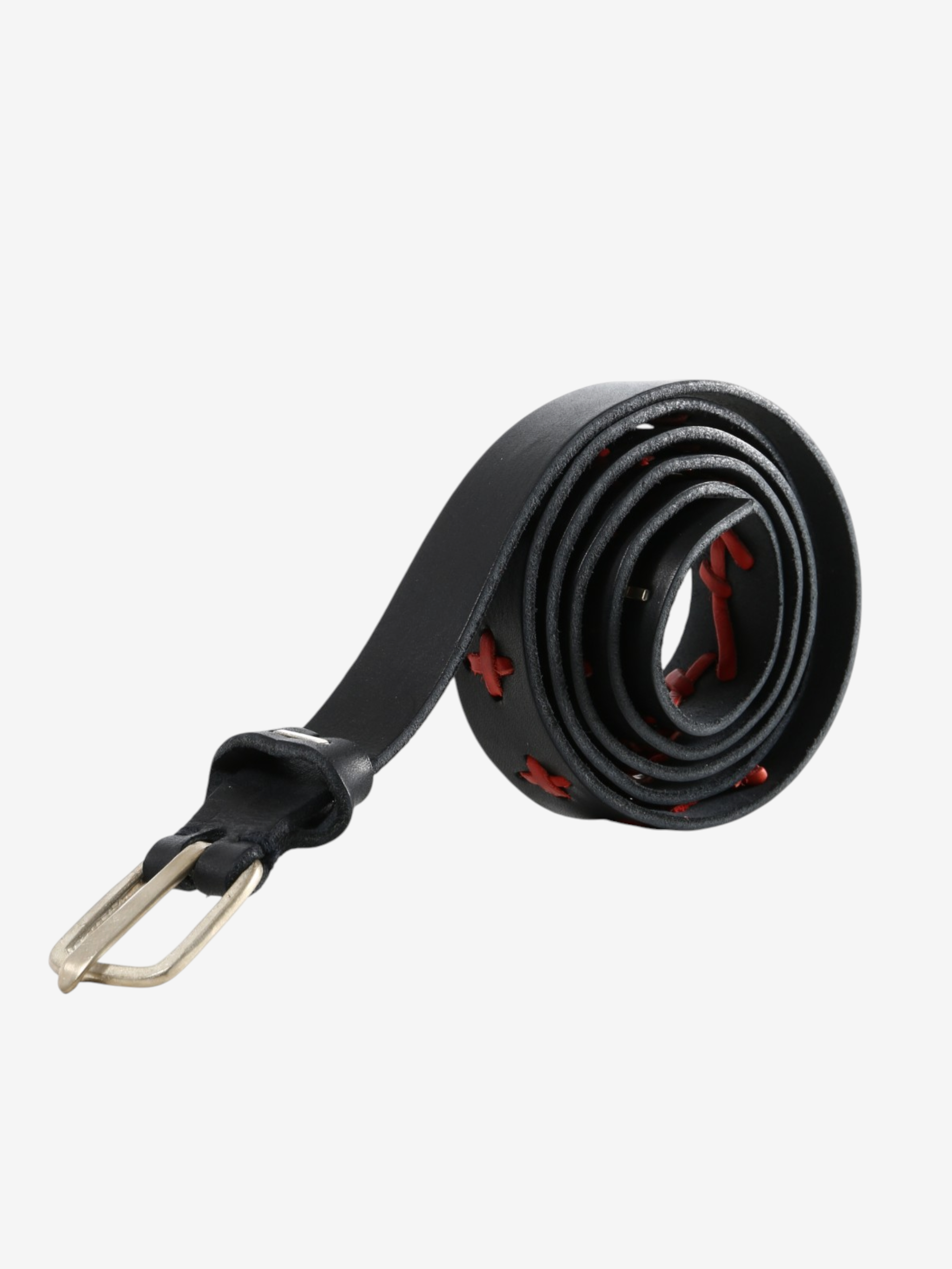 Black accessories, front view