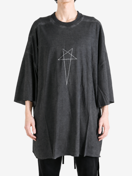Black t-shirt, full body view