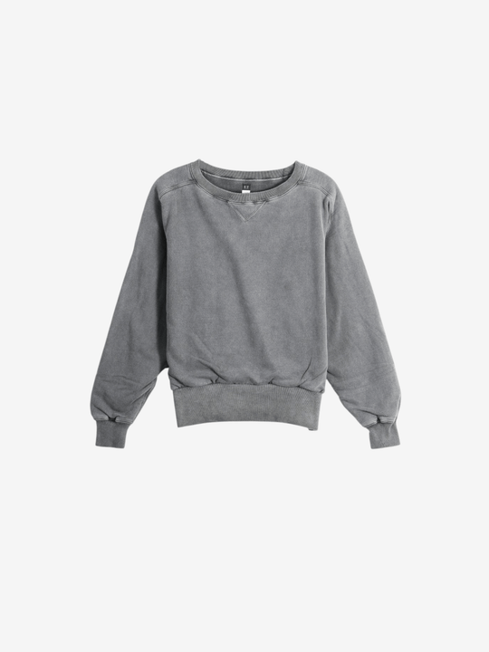 Grey top, front view