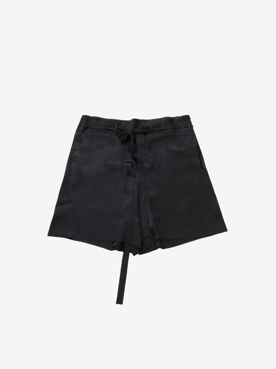 Black pant, front view