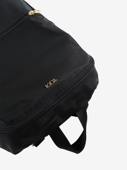 Black bag, back view
