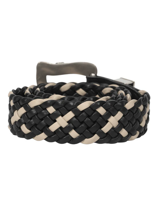 Black accessories, front view