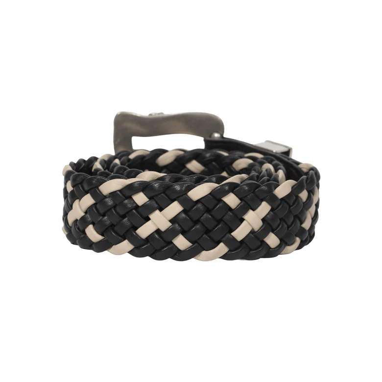 Black accessories, front view