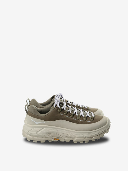 Grey sneakers,front view