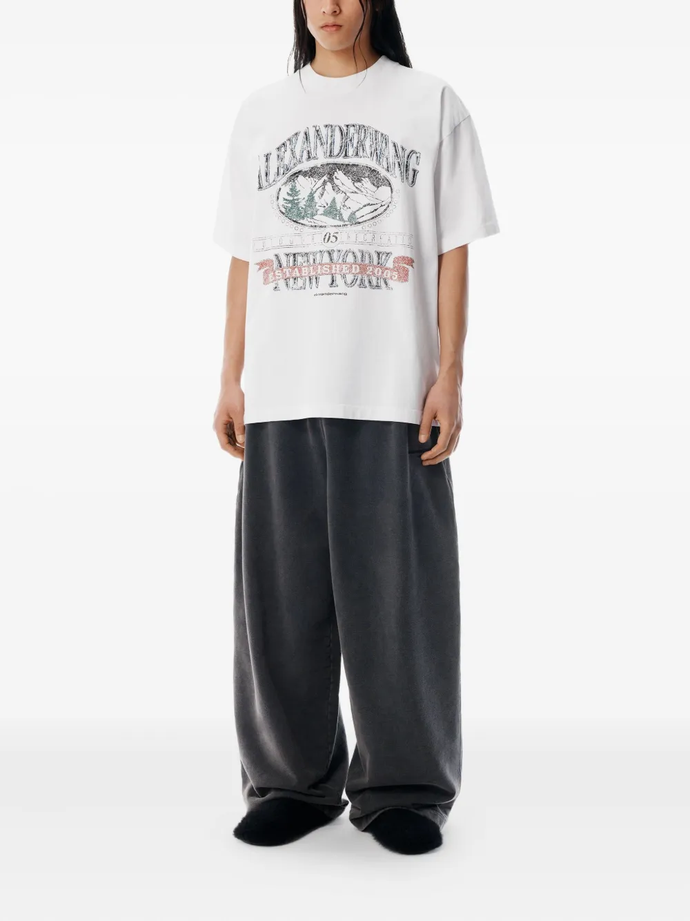 White t-shirt,full body view