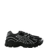 Black shoes, front view