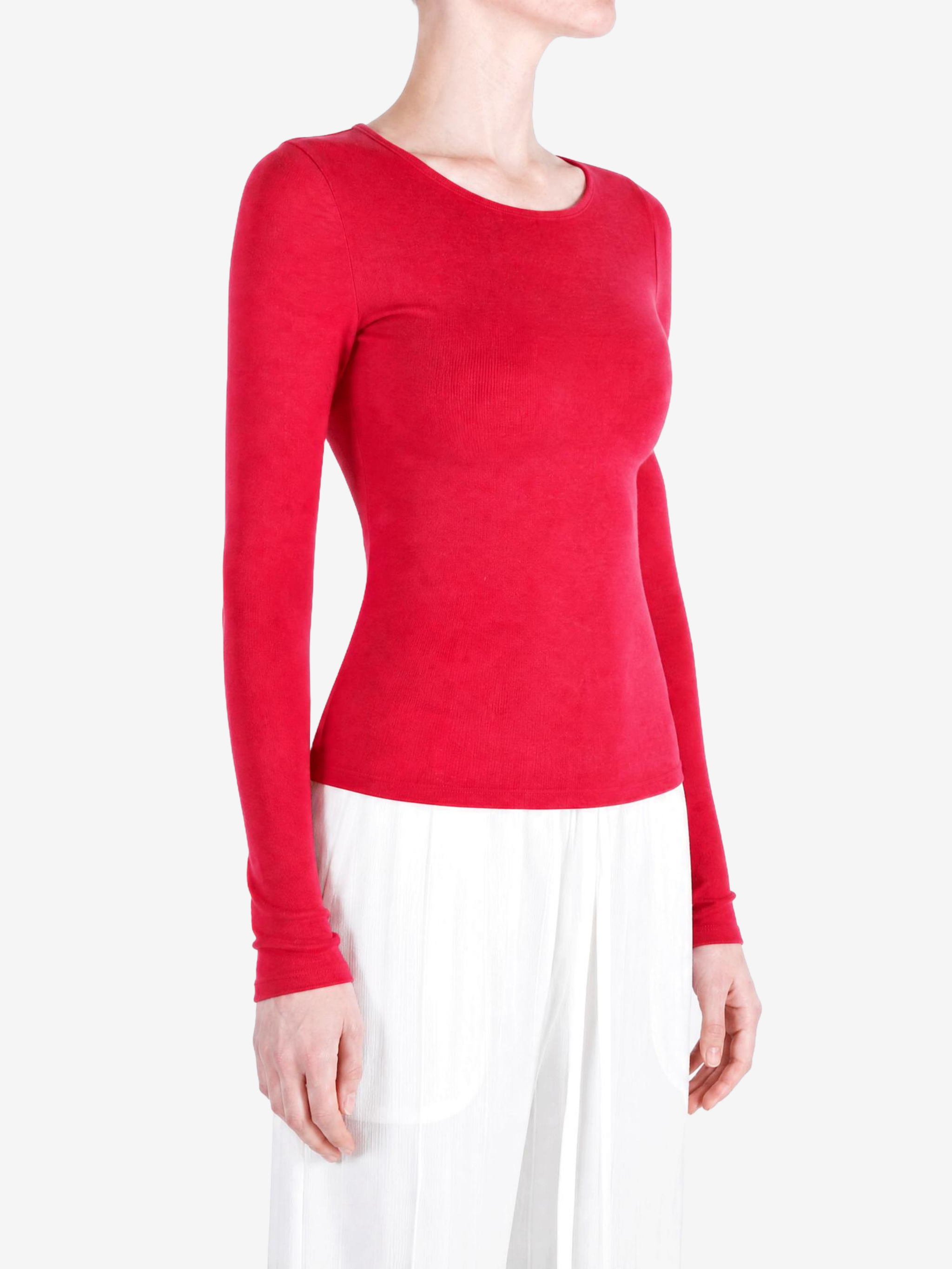 Red t-shirt worn by a person, showing the t-shirt fit