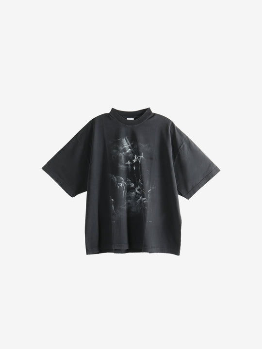 Black t-shirt, front view