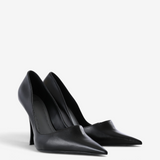 Black heels, front view