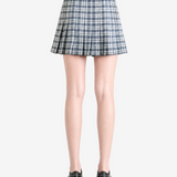Green skirt, full body view