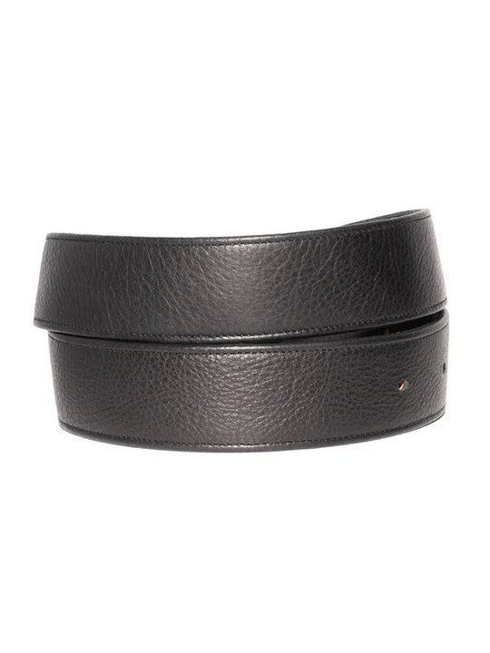 Black accessories, front view