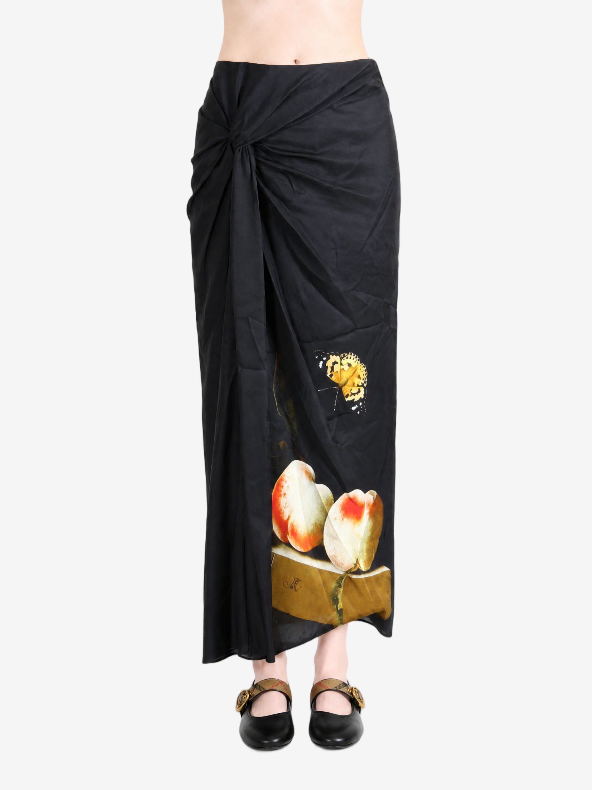 Black skirt, full body view
