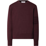 Burgundy knitwear, front view