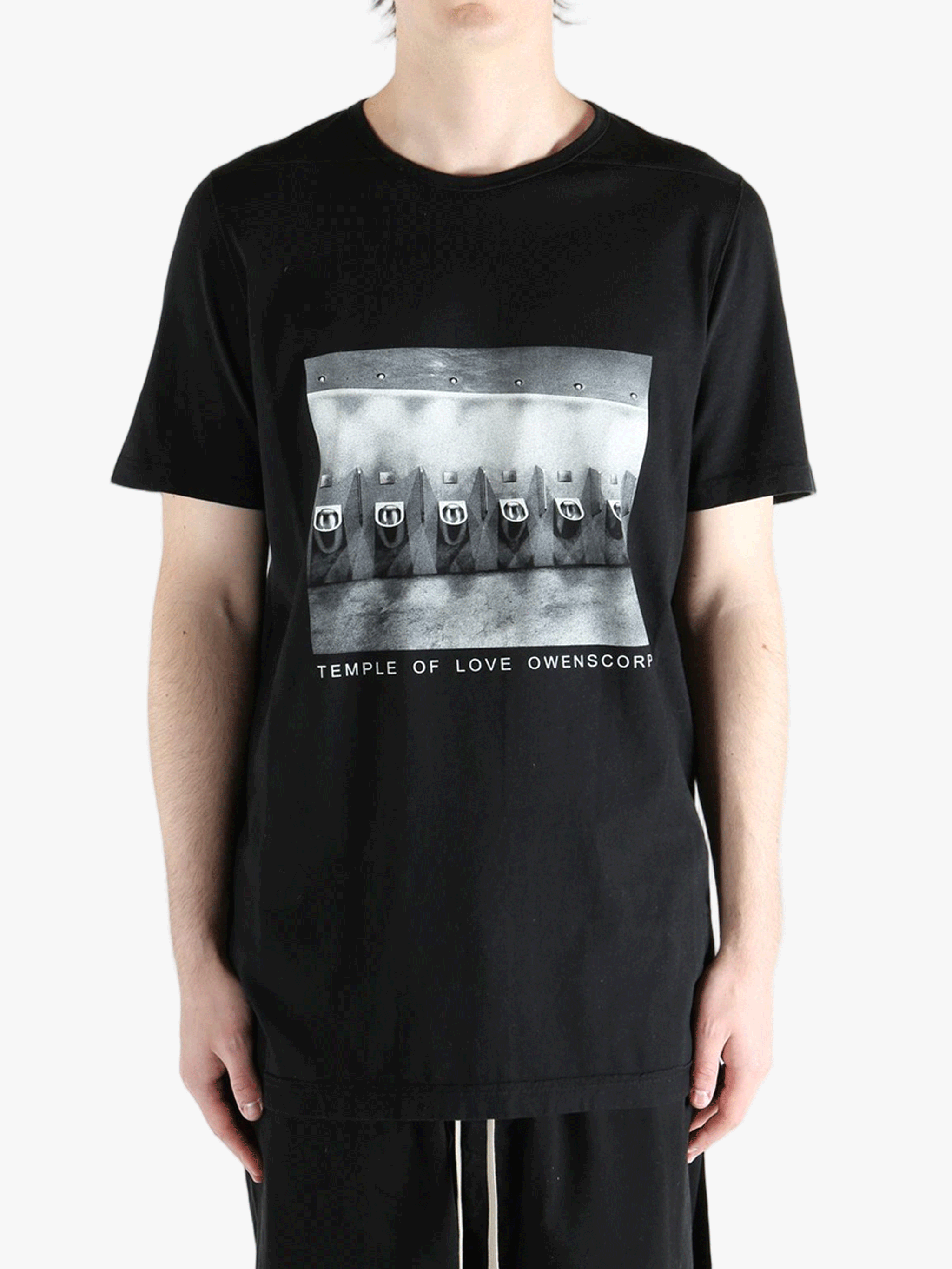 Black t-shirt, front view