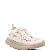 white sneakers,side view