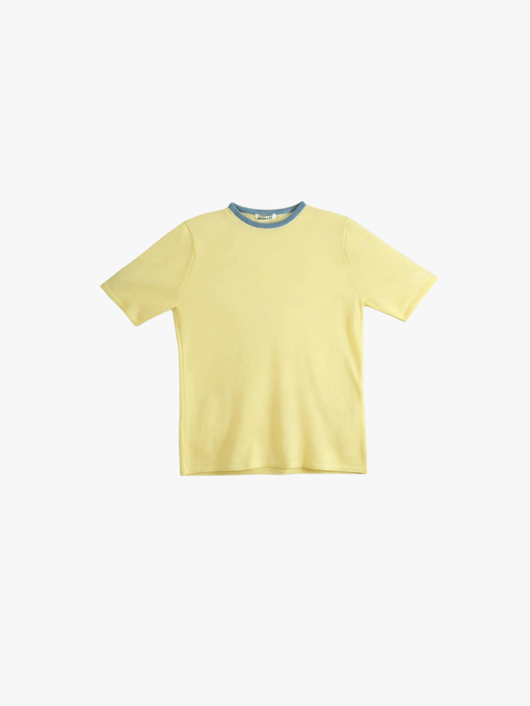 Yellow t-shirt, front view