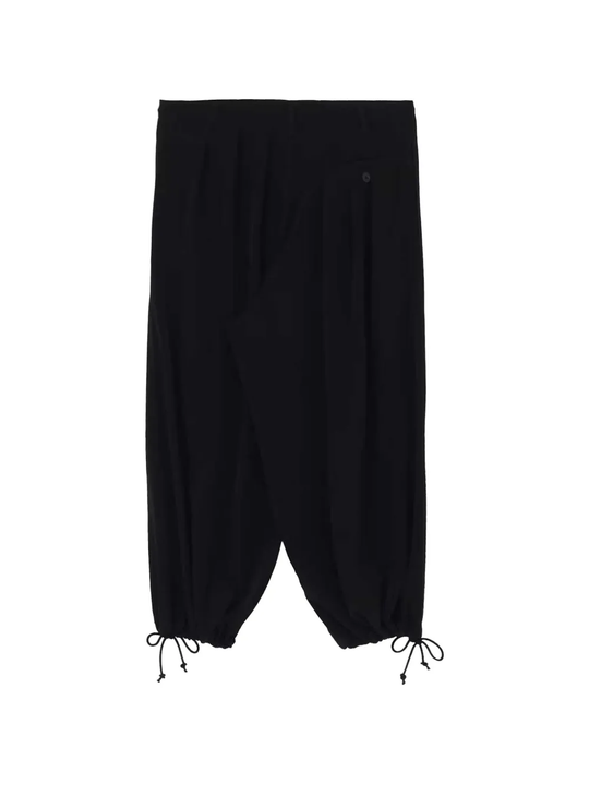 Black pant, back view