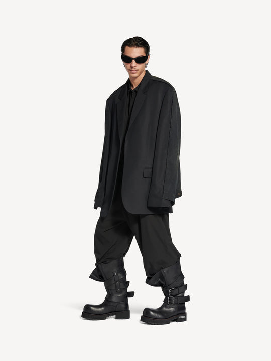 Black boot,full body view