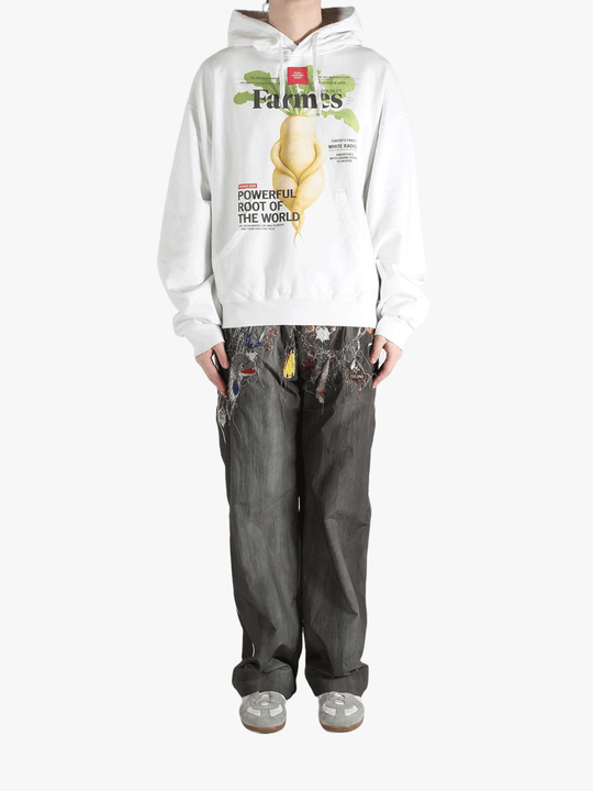 White sweat, full body view