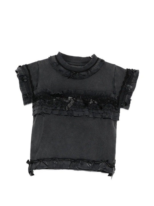 Black t-shirts, front view