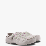 Tan shoes, front view