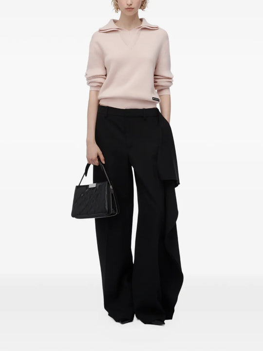 Pink knitwear, front view