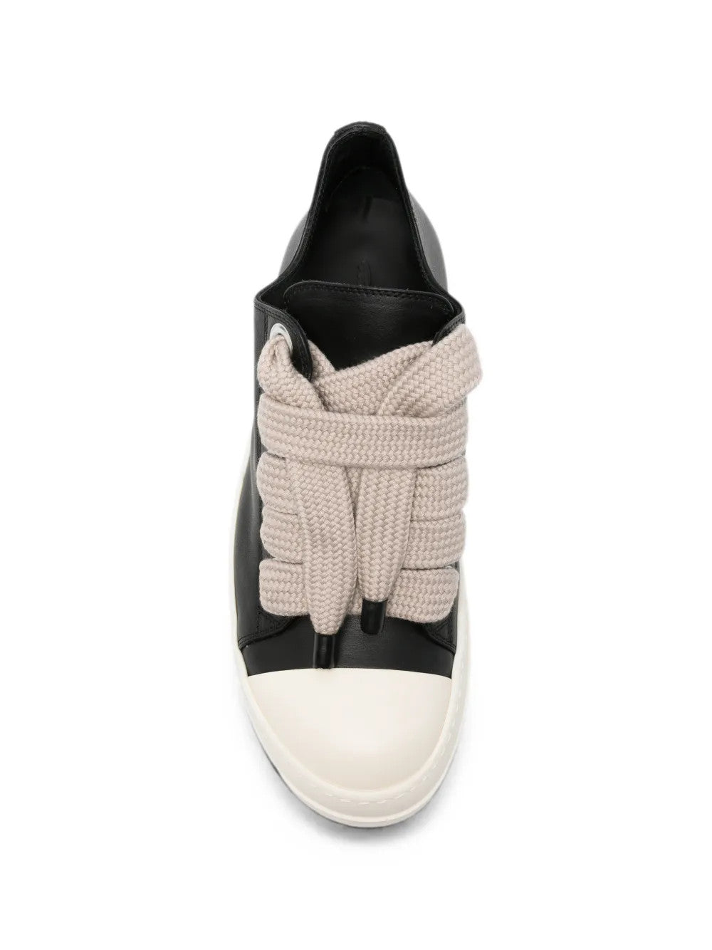 Black shoes, front view
