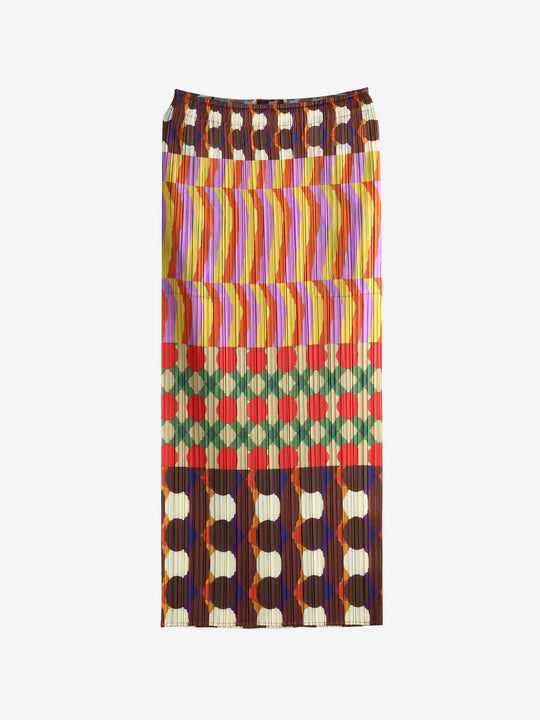 Pink skirt, front view