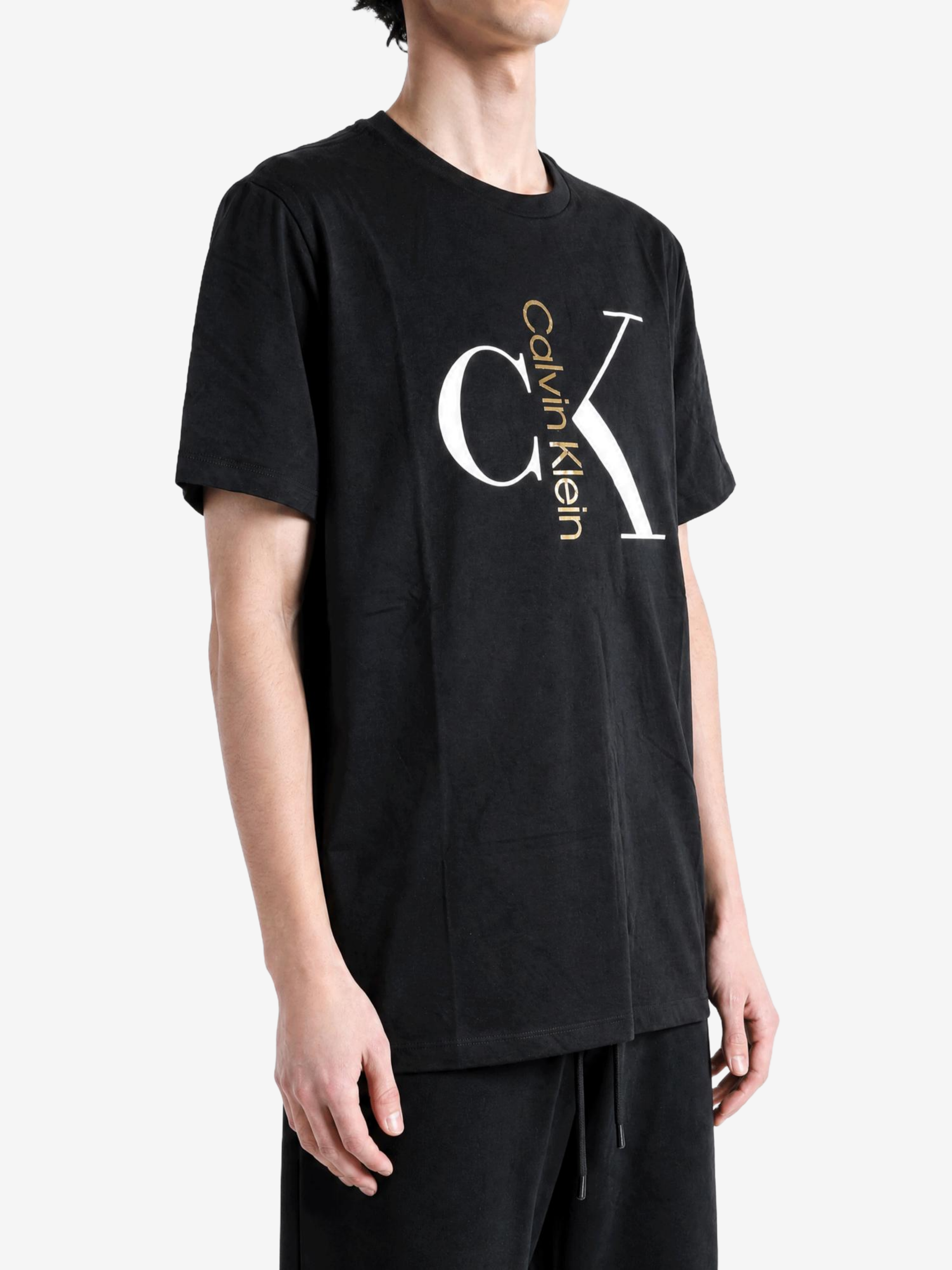 Black t-shirt, full body view