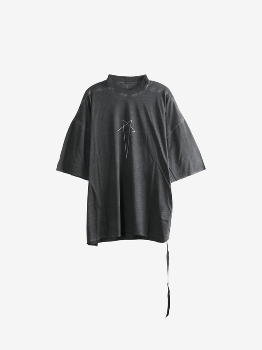 Black t-shirt, front view