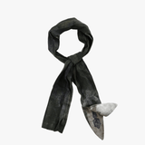 Black accessories, front view