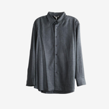 Grey shirt, front view