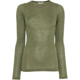 Green t-shirt, front view