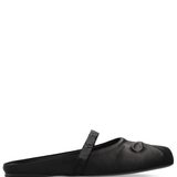 Black flat, front view