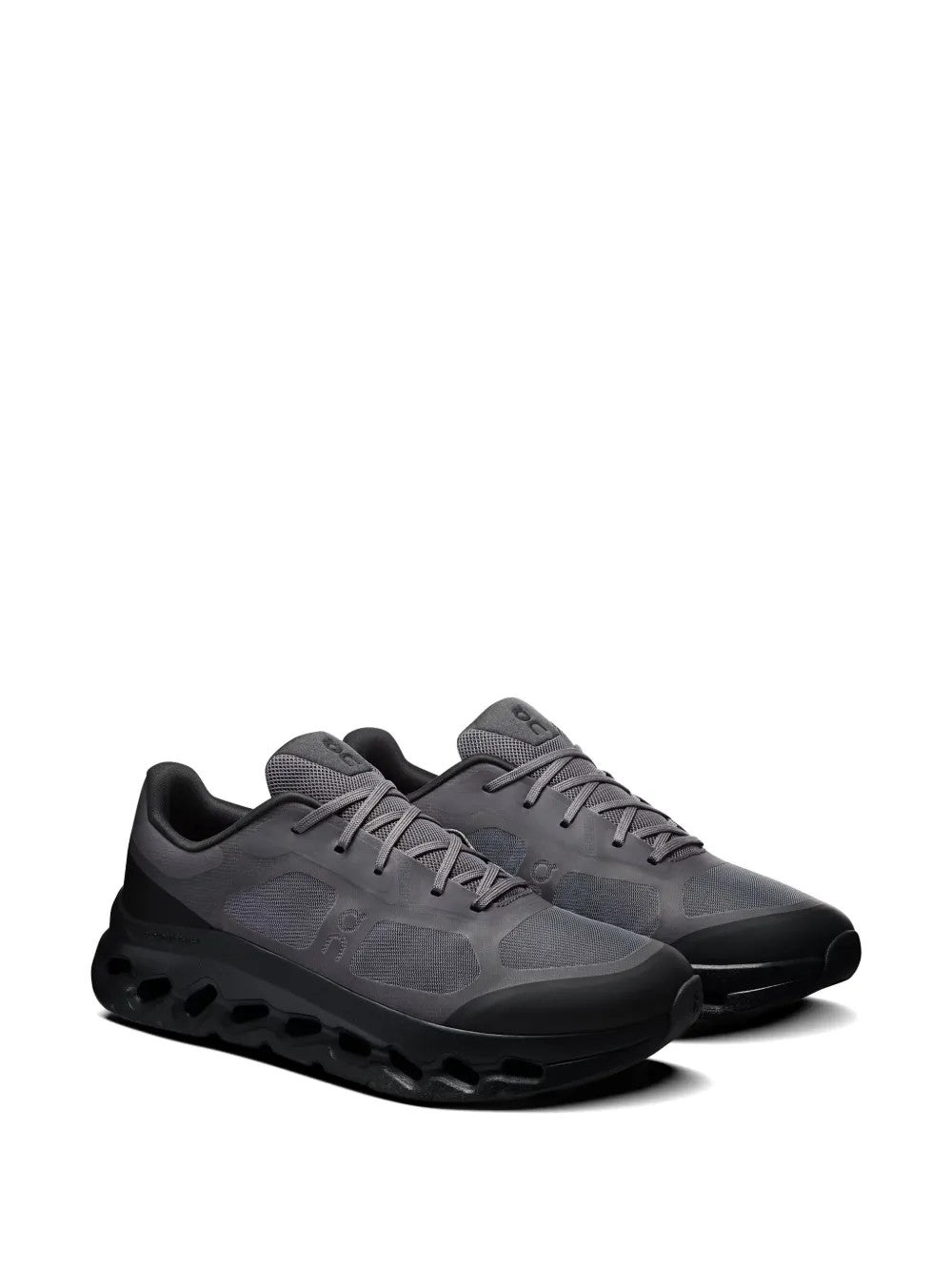 Black shoes, front view