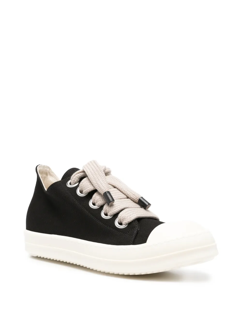 Black shoes, front view