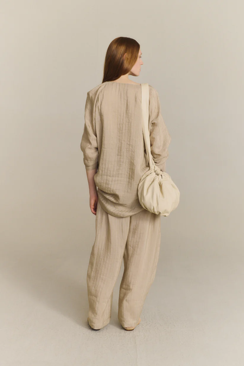 Tan pants,full body view