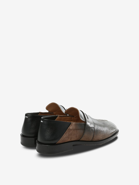 Black shoes,back view