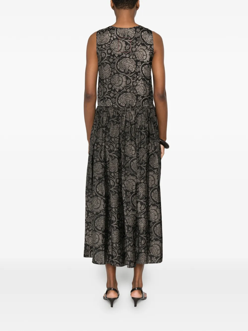 Grey dress,full body view